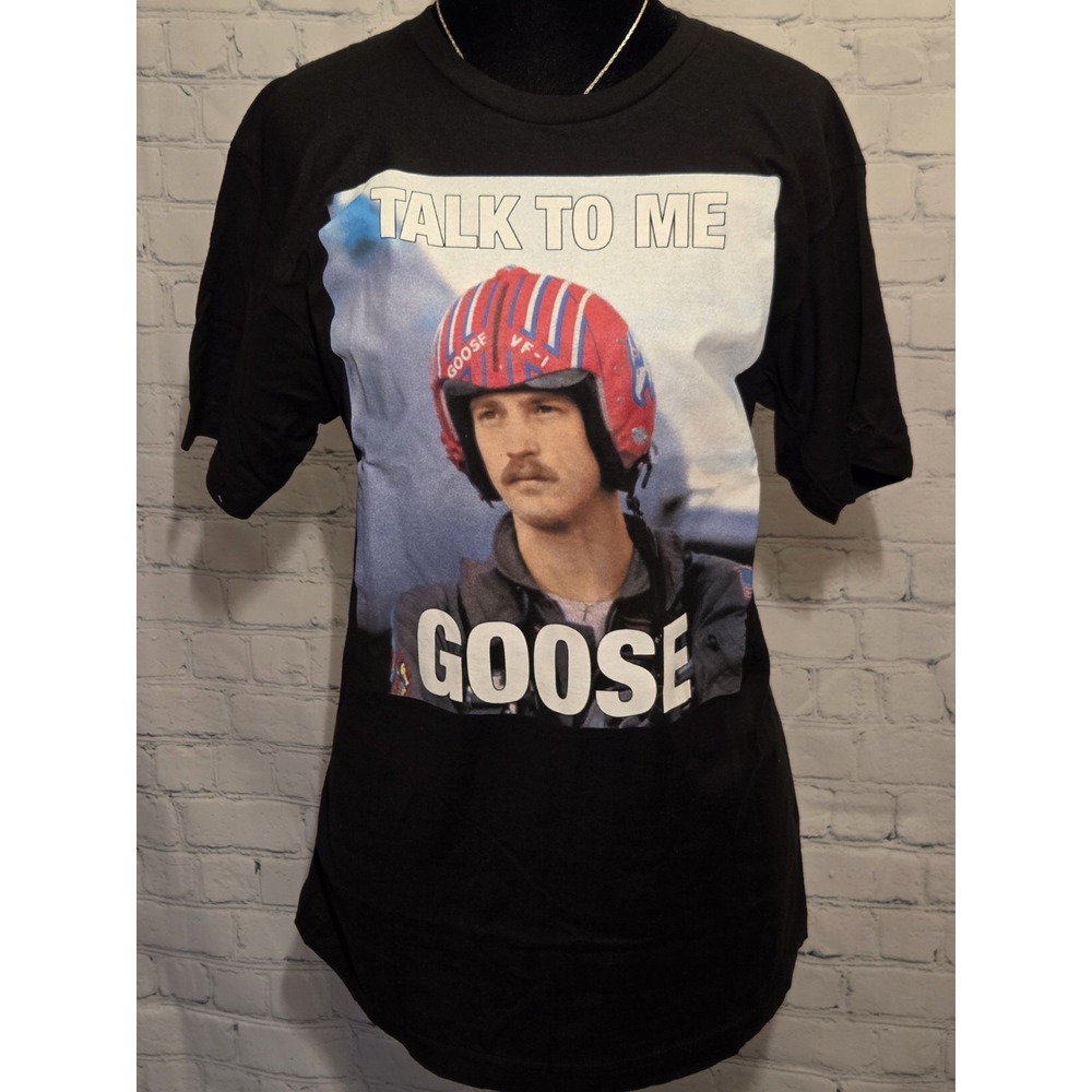 Mens Top Gun Tshirt "Talk to Me Goose" Sz‎ M (38-40)